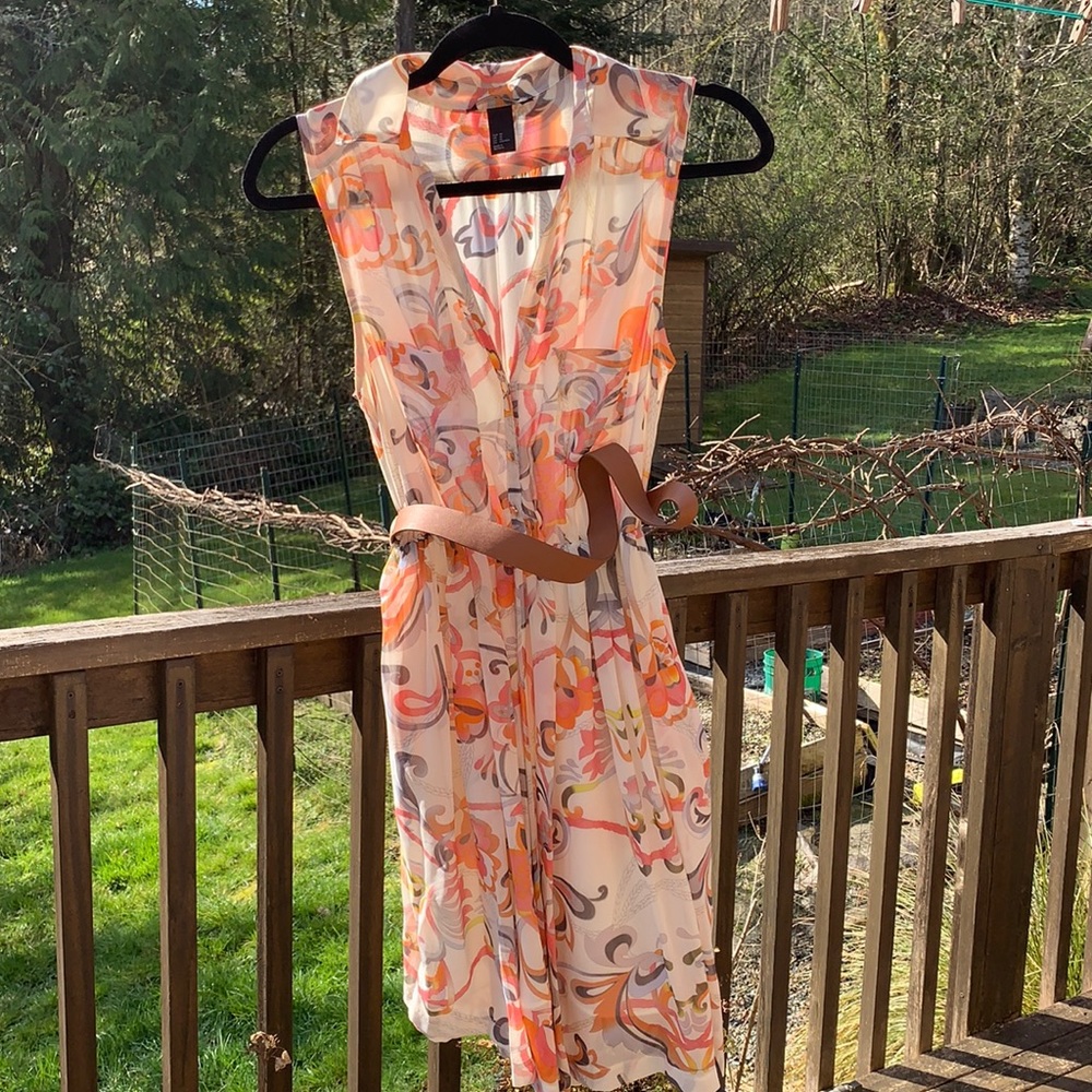 Back belted dress